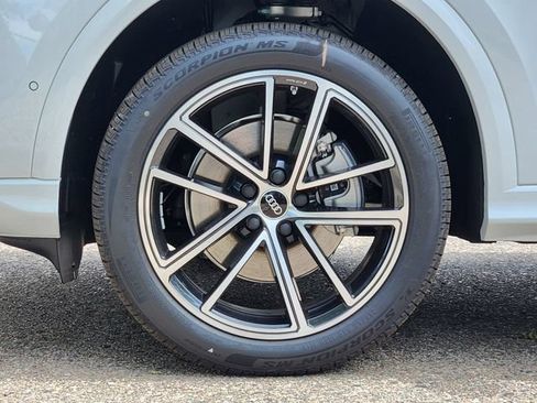 New 2026 Audi Q5 Premium Plus AWD/4WD image 9