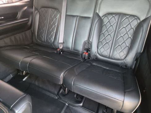 Used 2022 Jeep Grand Wagoneer Series III w/ Rear Seat Video Group 1 AWD/4WD image 14