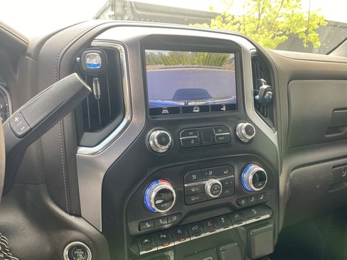 Used 2022 GMC Sierra 1500 SLT w/ SLT Premium Plus Package image 22