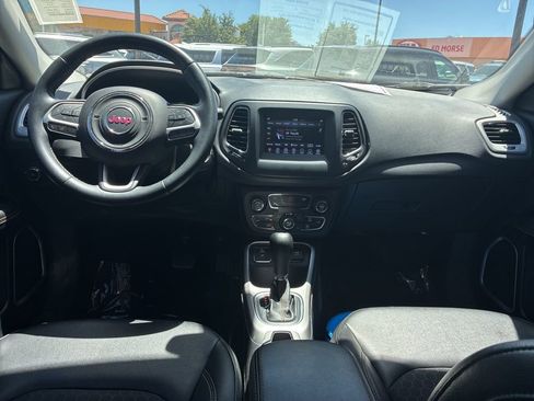 Used 2019 Jeep Compass Latitude w/ Popular Equipment Group FWD image 17