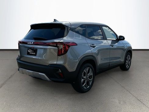 New 2026 Kia Seltos LX image 7