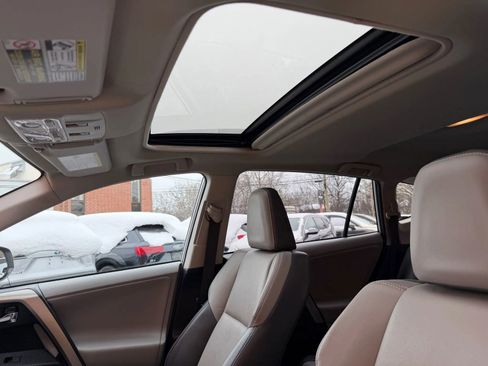 Used 2013 Toyota RAV4 Limited image 15