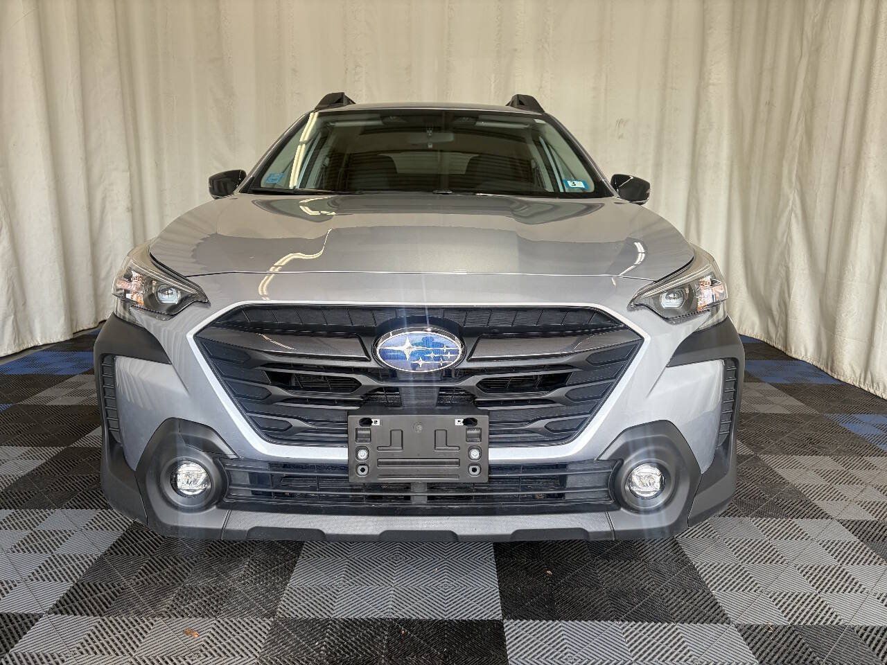 Used 2023 Subaru Outback Premium AWD/4WD image 4