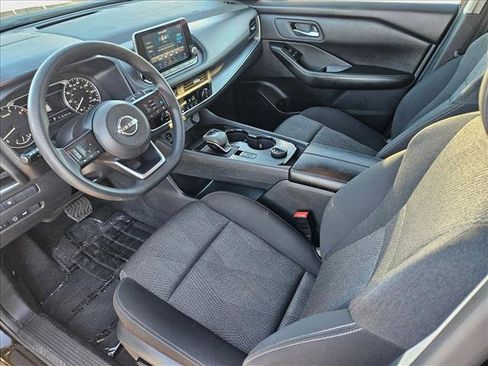 Used 2024 Nissan Rogue SV image 9