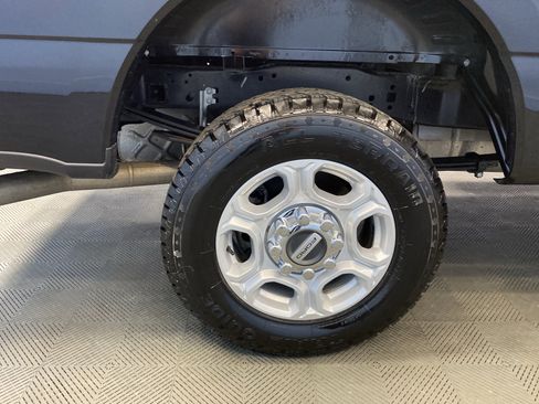 Used 2025 Ford F250 XLT w/ Snow Plow Prep Package image 35