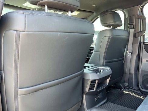 Used 2025 Toyota Tundra Limited AWD/4WD image 19