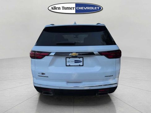 Used 2022 Chevrolet Traverse Premier image 11