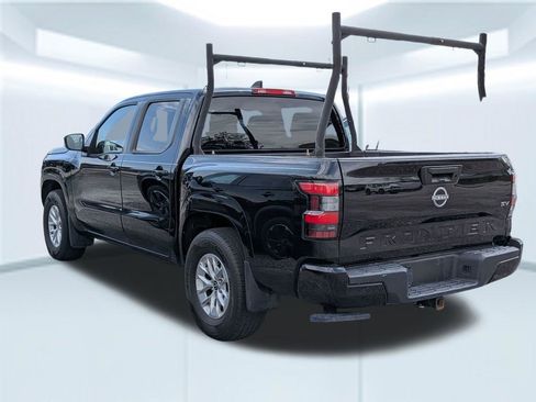 Used 2024 Nissan Frontier SV w/ Tow Package image 2