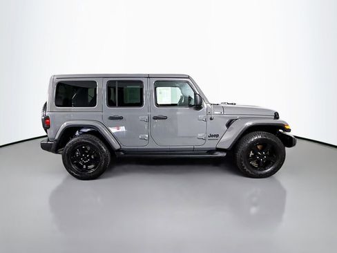 Used 2023 Jeep Wrangler Unlimited Sahara AWD/4WD image 9