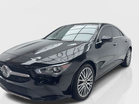 Used 2022 Mercedes-Benz CLA 250 image 4