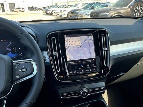 New 2026 Volvo XC40 B5 Plus w/ Protection Package Premier image 17