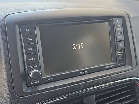 Used 2019 Dodge Grand Caravan SXT FWD image 21