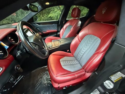 Used 2017 Maserati Ghibli S image 9