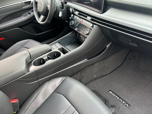 New 2026 Hyundai Sonata Limited image 15