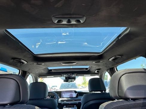 Used 2025 Hyundai Palisade Calligraphy AWD/4WD image 11