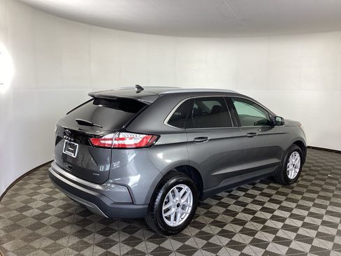 Used 2023 Ford Edge SEL w/ Convenience Package AWD/4WD image 2