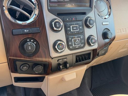 Used 2015 Ford F250 Lariat AWD/4WD image 35