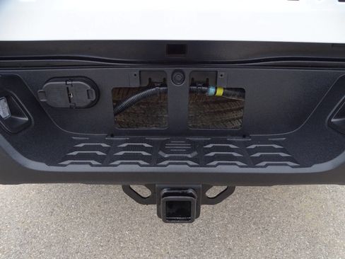 Used 2020 Toyota Tacoma 4x4 Double Cab image 12