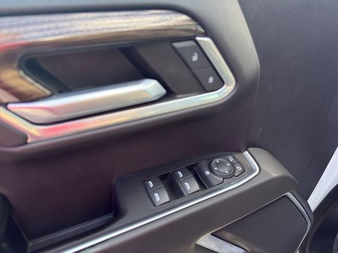 Used 2022 Chevrolet Silverado 1500 LT image 13