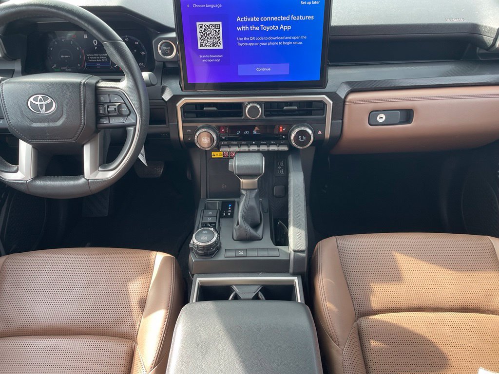 Used 2025 Toyota 4Runner Limited AWD/4WD image 14