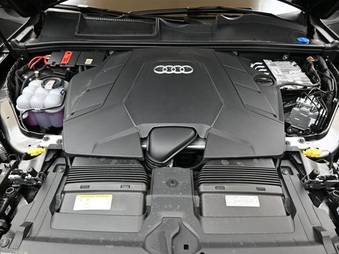 Used 2026 Audi Q7 3.0T Premium Plus w/ Premium Plus Package AWD/4WD image 9
