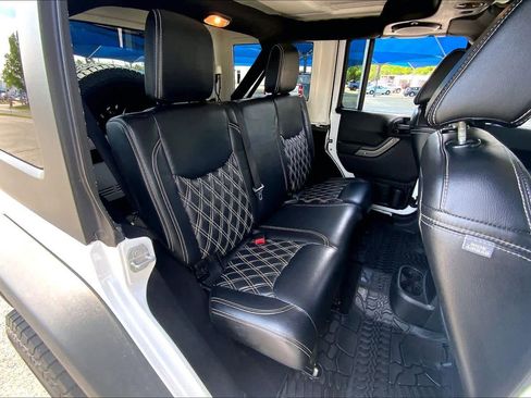 Used 2014 Jeep Wrangler Unlimited Sport w/ Quick Order Package 24S AWD/4WD image 20