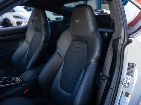 Used 2024 Porsche 911 Carrera T image 5