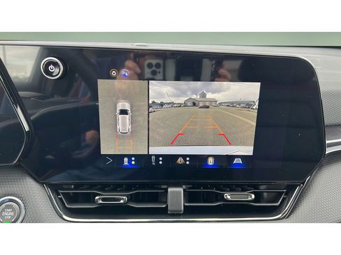 New 2026 Chevrolet Equinox RS w/ Convenience Package III AWD/4WD image 19