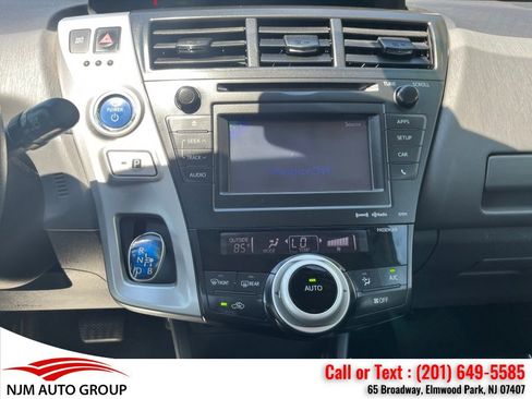 Used 2014 Toyota Prius V Five FWD image 27