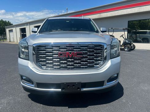 Used 2019 GMC Yukon XL Denali RWD image 2