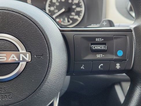 Used 2023 Nissan Rogue SV AWD/4WD image 39