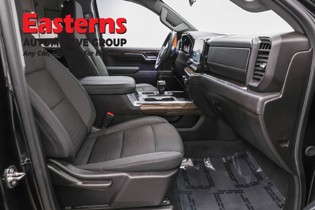 Used 2024 Chevrolet Silverado 1500 RST w/ Z71 Off-Road Package AWD/4WD image 29