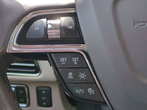 Used 2023 Lincoln Navigator L Reserve image 17