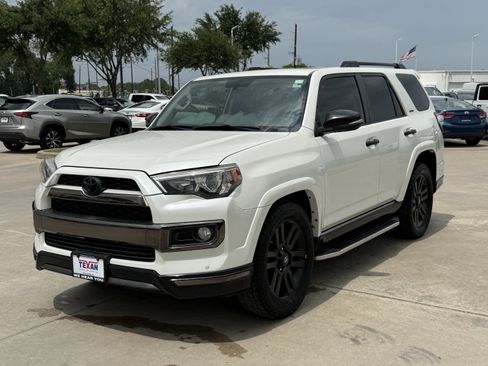 Used 2019 Toyota 4Runner Limited RWD image 10