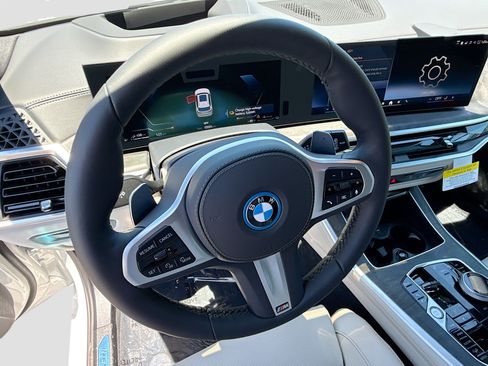 New 2026 BMW X5 xDrive50e w/ Executive Package AWD/4WD image 40