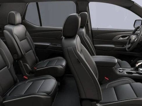 Used 2023 Chevrolet Traverse LT AWD/4WD image 9