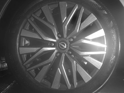 Used 2025 Nissan Altima 2.5 SV FWD image 17