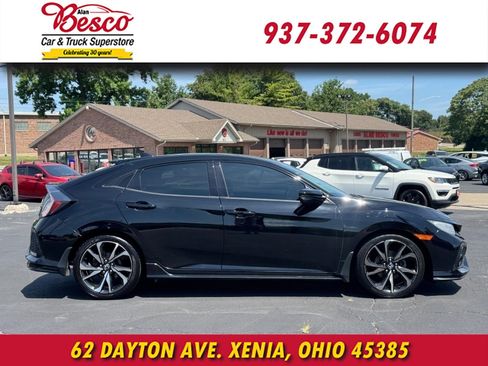 Used 2019 Honda Civic Sport Touring image 3