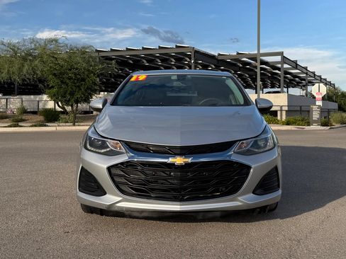 Used 2019 Chevrolet Cruze LT w/ Convenience Package FWD image 7