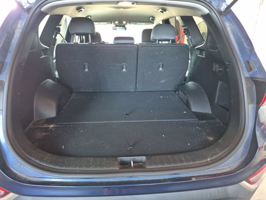 Used 2019 Hyundai Santa Fe SE FWD image 7