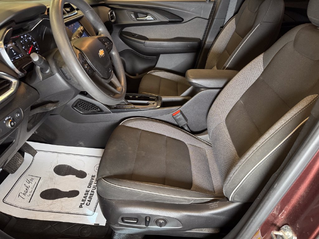 Used 2022 Chevrolet TrailBlazer LT FWD image 20