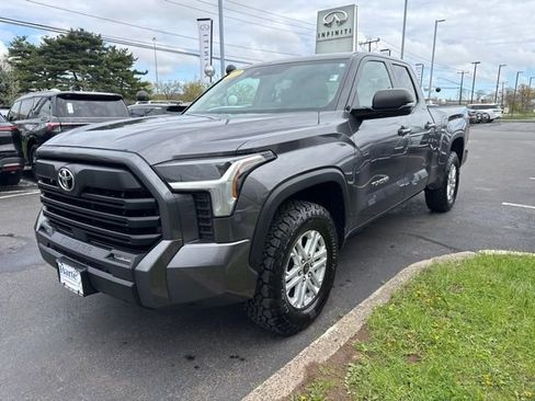 Used 2022 Toyota Tundra SR5 w/ SR5 Premium Package AWD/4WD image 3