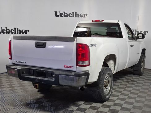 Used 2009 GMC Sierra 2500 W/T w/ Work Truck Preferred Package AWD/4WD image 7