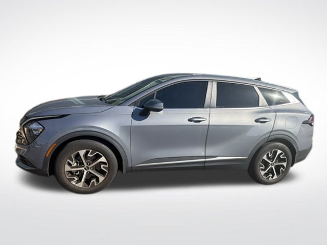 Used 2023 Kia Sportage EX FWD image 2