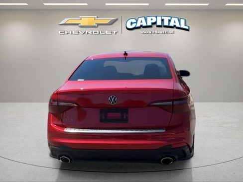 Used 2023 Volkswagen Jetta GLI Autobahn FWD image 4