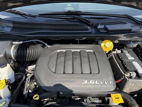 Used 2019 Dodge Grand Caravan GT FWD image 8