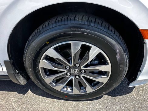 Used 2024 Honda Odyssey EX-L image 12