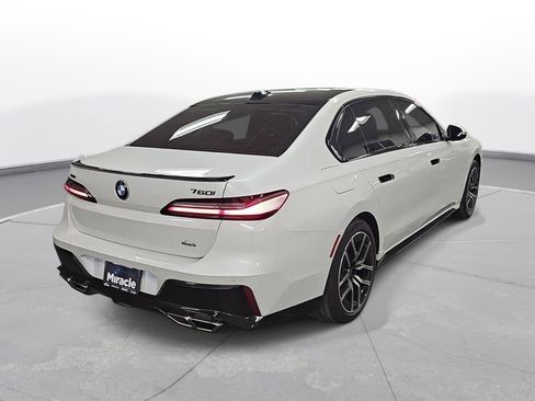 Used 2024 BMW 760i xDrive image 6