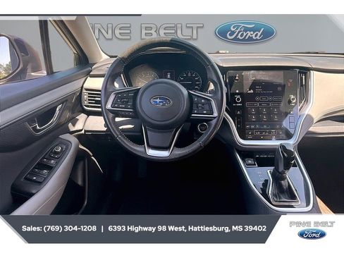 Used 2023 Subaru Outback Premium AWD/4WD image 5