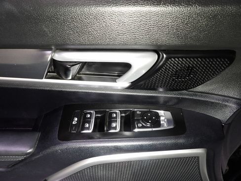 Used 2022 Kia Telluride LX FWD image 13